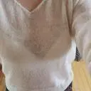 그레이는 여기저기 어두운아우터에짤떡이고  아이보리오트밀