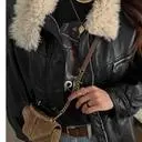 카라레더  점퍼 어쩜 보는순간 이뻤어요. 반팔만  입어