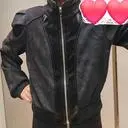 오자마자입어봄~~이뻐요 배색이쎄무느낌이라해서 구매했는데