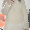 니트 안에 이너로 코디해 보았는데 하늘하는 소녀스러워지