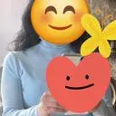 색상 넘 이쁘고 입었을 때 촉감도 좋아요.
목이 꽉 끼