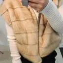 저 완전 줄로그 옷이 많아서 자기들 끼리 계속 코디되요