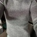 아주 부드러워요~ 얇아서 레이어드해서 입기 좋아요~ 보