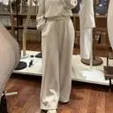 컬러도 텍스쳐도 마음에 드는데 무거운 편이에요. 겨울 