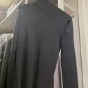 그레이,화이트,블랙 3개구입한것중 
젤 잘입고 있습니다