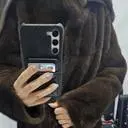 색상이 리얼밍크같아요
다른 퍼코트보다 크지않아서 좋아요