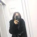 세가지 색상 다이뻐요
사이즈는 많이 크지않고  기장김도