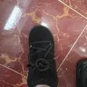 신발은  살짝 무거운편이고 엄청 편하지는않아요
무거워서