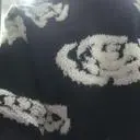 줄로그 옷은 특히 어깨 패드가 있는 프리사이즈는 저한텐