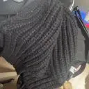 모자가 두툼하니 따뜻해요  느낌은  대표님처럼 안예쁘지