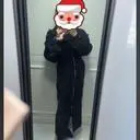 피반크 뽀글이후드집업원피스 블랙 사이즈s
어깨라인너무예