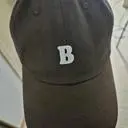 모자 구매해서 잘 쓰고 있었는데 친구가 마음에 들어해서