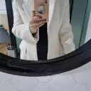 세일할때 저렴히 잘 구입했어요 
화이트라 얼굴이 화사해