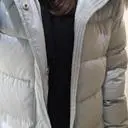 밝은색 패딩 입고 싶어서 구입했는데 스카이블루 색상 이