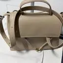 블랙색상들고 이리저리 데일리룩에 막들고다녓는데 다들명품