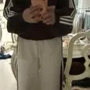 오래기다려서 오늘배송받앗는데 박시하게 사이즈 넉넉하게 