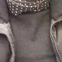 색상도 무난하고
보드랍고
막 두르기 편해요
요즘계속 두