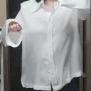 딱 받았을때 뭔가 올드해보여서 안입고 있었는데 입어보니