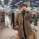 오버핏 별로 좋아하지않는데 이 쟈켓은 넘 멋스럽고 맘에