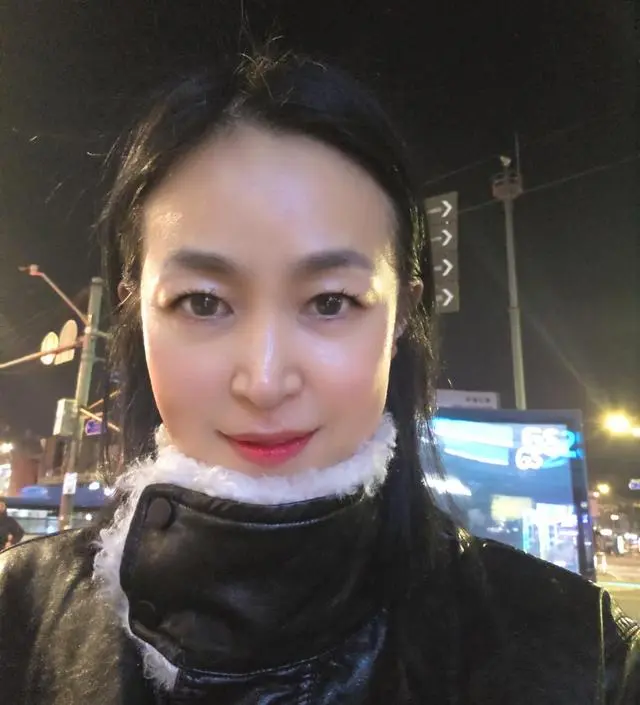 사이즈잘맞구요 안감이털이라 완전보들보들하고 따뜻했어요~핏도이쁘고 믿고 사는 줄로