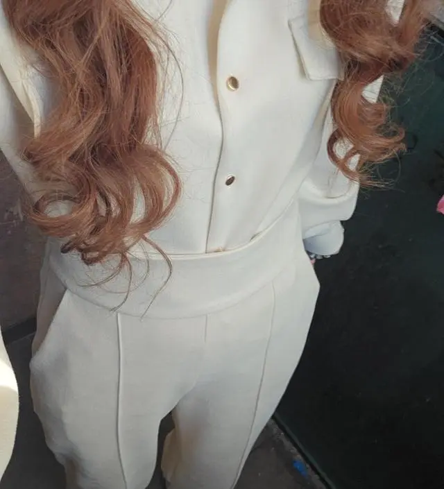 연말때 입을려고 구매한건데
