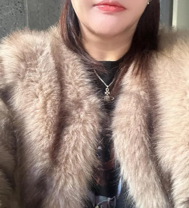 이뻐여 반팔이지만 따뜻해요(넉넉한 오버핏이라 편해요 이뻐요 잘입을게요 )