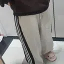 엄청 낙낙합니다. 키가 작아 스트링으로 조였구요. 포근